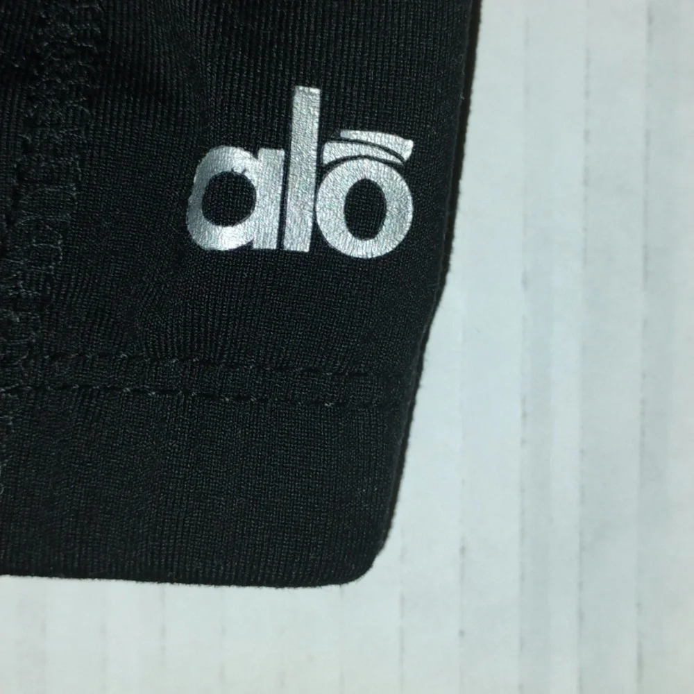 ALO Yoga Cool Fit Sports Bra. Womens size XS. Black in color. - Picture 2 of 6